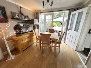 Dining Room- click for photo gallery